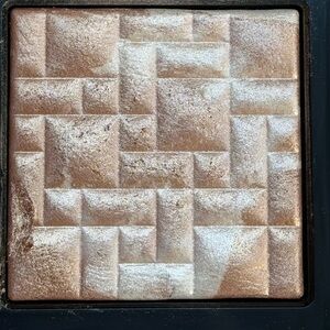 NWOT Bobbie Brown Pink Glow Highlighter Compact BEAUTIFUL LOOK